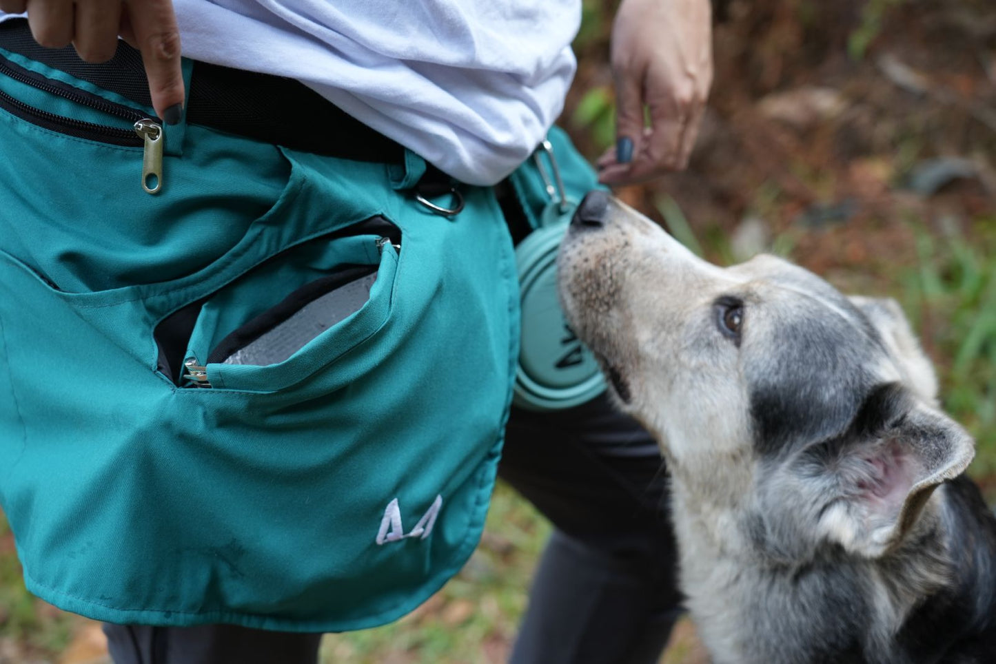 Delantal de Entrenamiento Akra – Funcionalidad en cada sesión